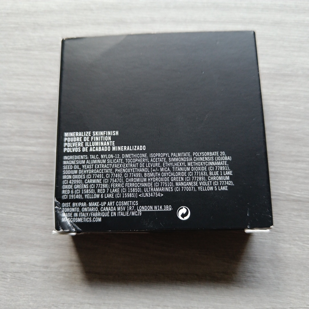 MAC Cosmetics Mineralize Skinfinish - Redhead 26 - Picture 7 of 7
